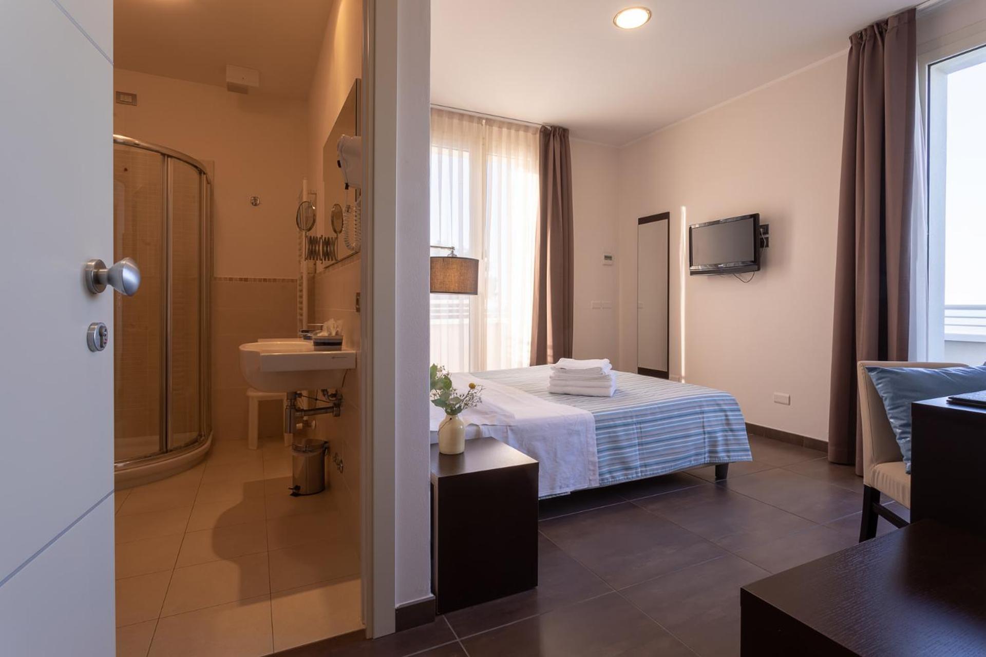 Gimmi Hotel Rimini Exteriör bild