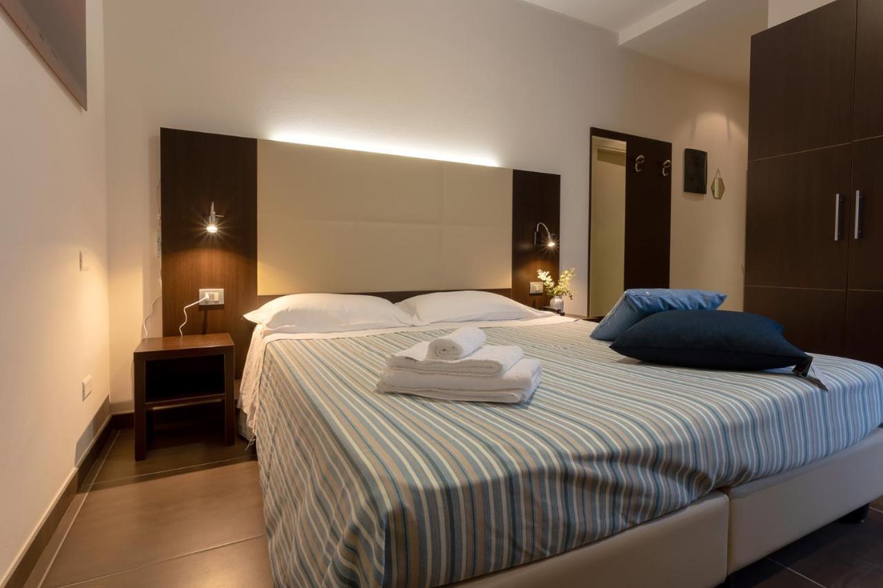 Gimmi Hotel Rimini Exteriör bild